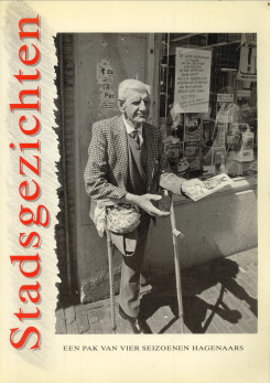 MEYBOOM, WILLEM / SOLDAAT, HANS EN KROOS PAUL - Stadsgezichten. Een pak van vier seizoenen Hagenaars